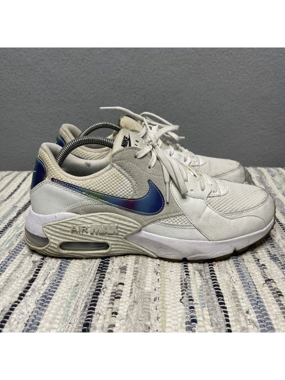 Nike Air Max Excee White Summit Iridescent Mens Sneakers Size 9.5 Pre-Owned